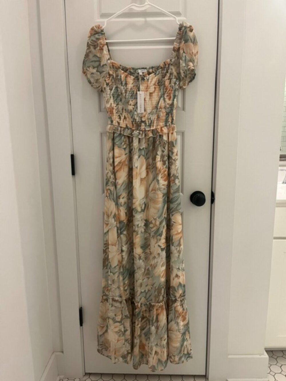 Baltic Born Larissa Maxi Floral Peach And Sage Dress Tiered Smocked Size X-Small